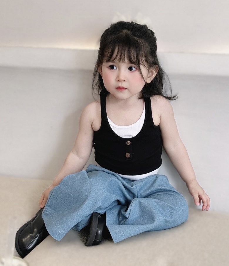 Bé gái Hà Nội có diện mạo xinh xắn như búp bê, đắt show làm mẫu ảnh, 2 tuổi đã có cát-xê 15 triệu/tháng - Ảnh 3
